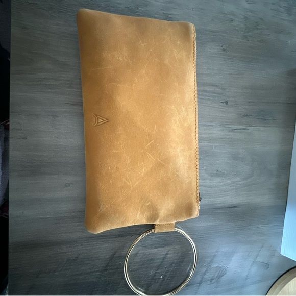 Able Handbags - Tan Wristlet Clutch with Ring Handle